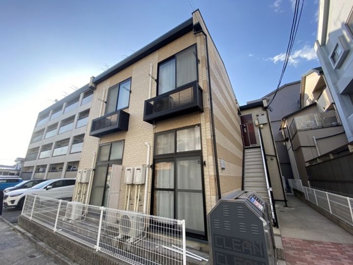 レオパレス杉壱番館の外観