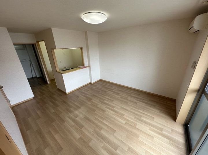 埼玉県深谷市萱場(アパート)の賃貸物件の居間