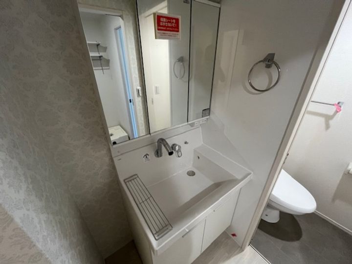 大阪府豊中市庄内西町3の賃貸マンションの内装
