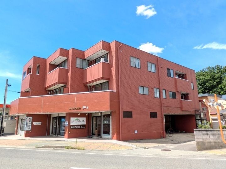 アベニューF1の外観