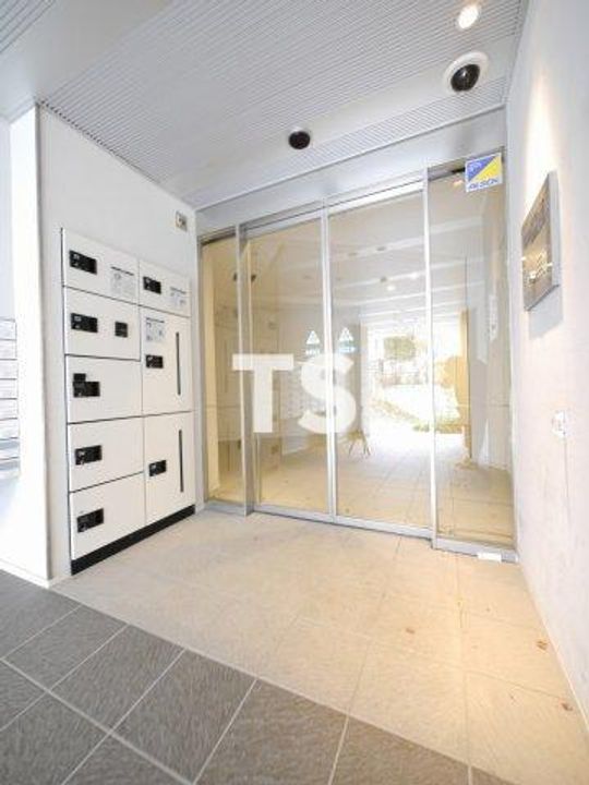 神奈川県横浜市港北区岸根町(マンション)の賃貸物件の地図