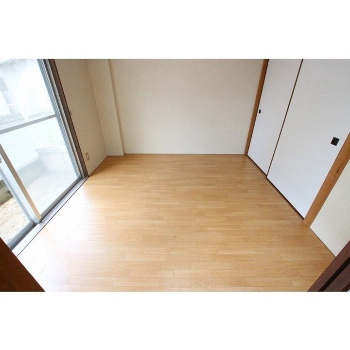 カレント林田の内装