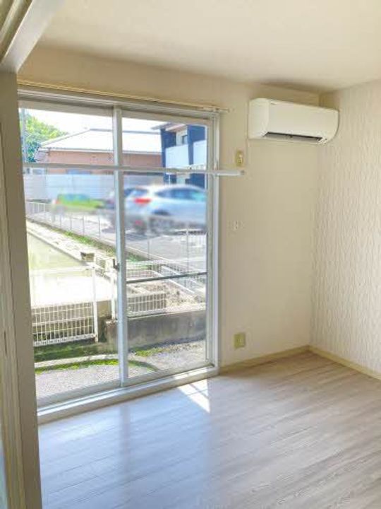 シャルマン別宮 I棟の居間