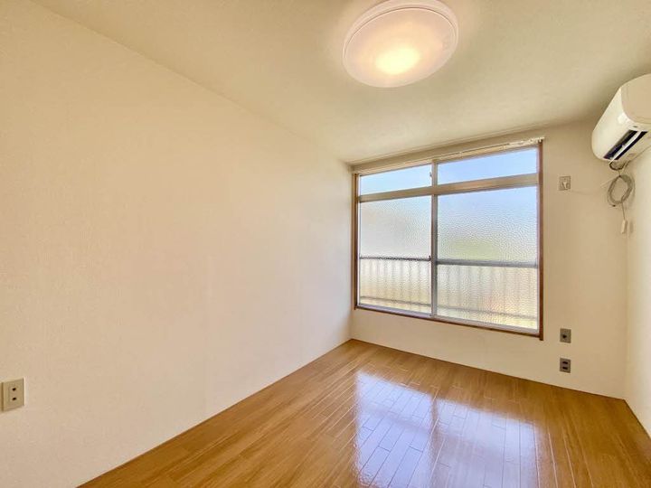 コーポ祥和の居間