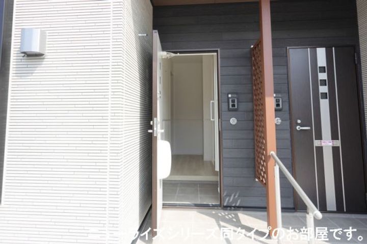 コンフォート 相田の玄関