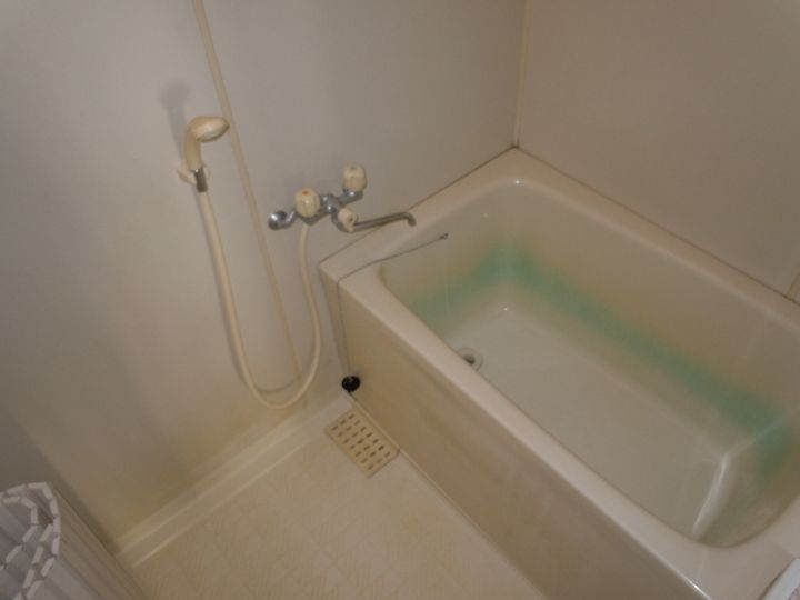 奈良県生駒市小明町(一戸建)の賃貸物件の風呂