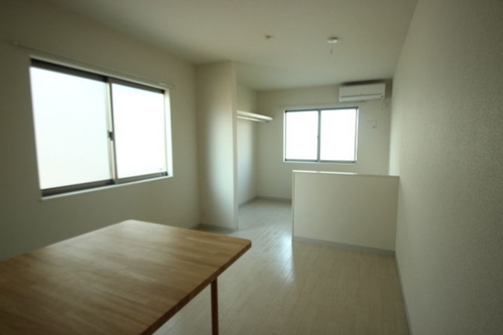 エストレビータIIの内装