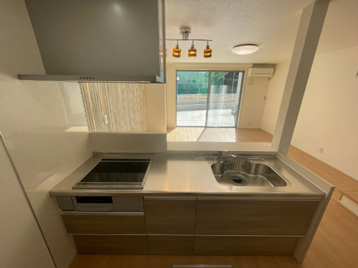 神奈川県横浜市神奈川区菅田町(一戸建)の賃貸物件のキッチン