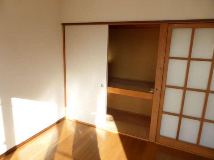 ハイツイーハトーブIIの内装