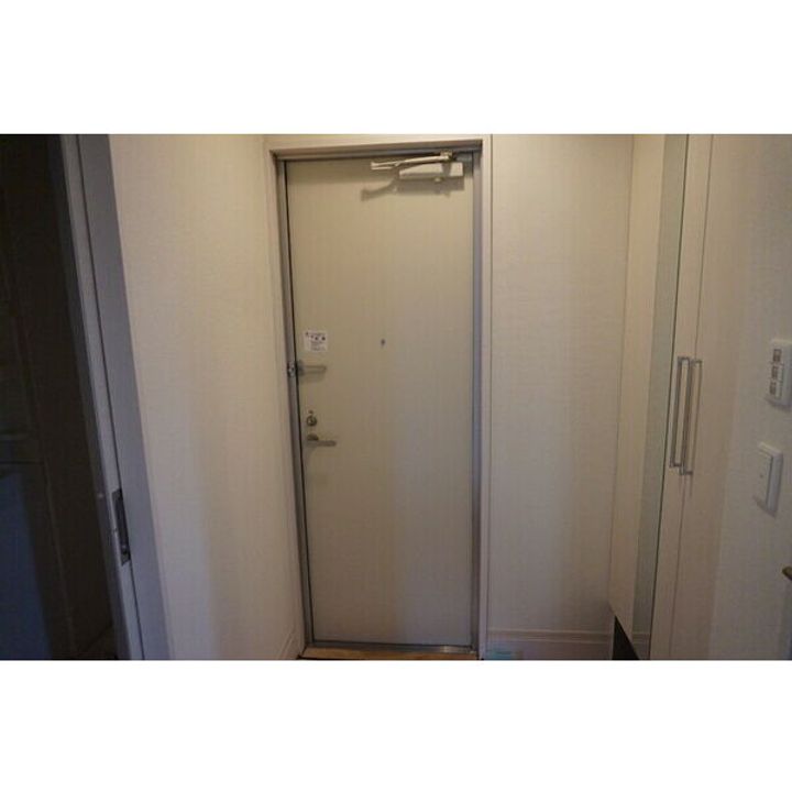 アザレ 蘇原の玄関