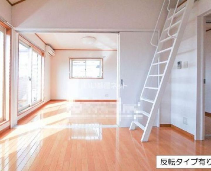 Ahima Grande 六座の内装