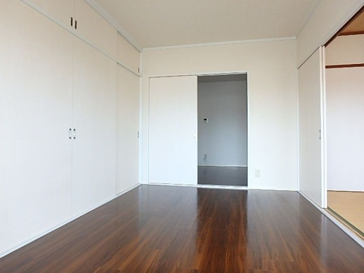 ニューマリッチ栗原の居間
