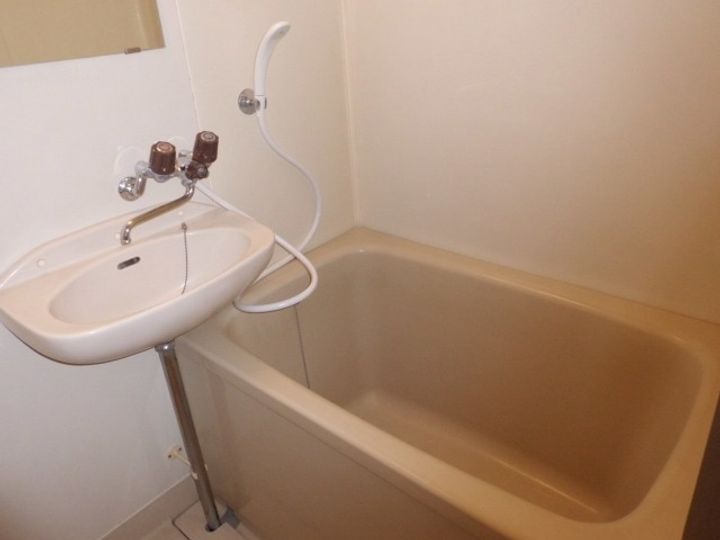 愛知県一宮市浅野字馬東(アパート)の賃貸物件の風呂