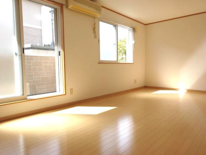 サニーハイツヤサワBの居間