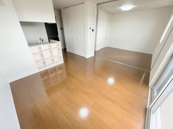 シャルマン ヴィラージュD棟の居間