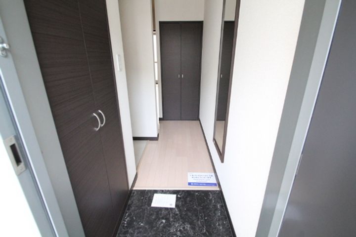 レオネクストクレール住吉IIの玄関