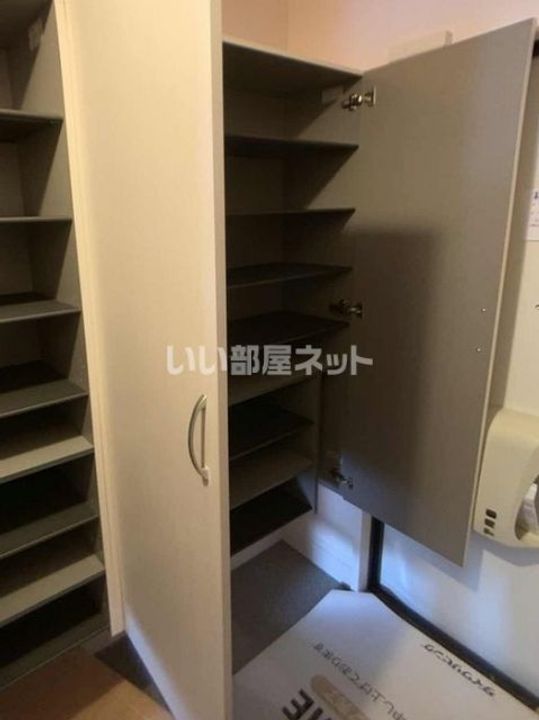 栃木県宇都宮市御幸本町(アパート)の賃貸物件の玄関