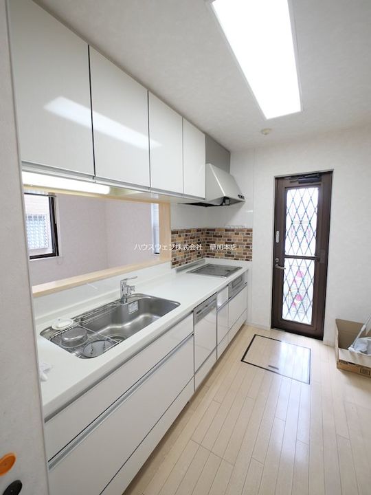 埼玉県草加市西町(一戸建)の賃貸物件のキッチン