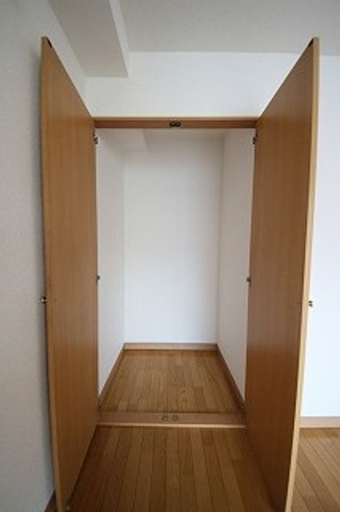 パラスト三萩野の内装