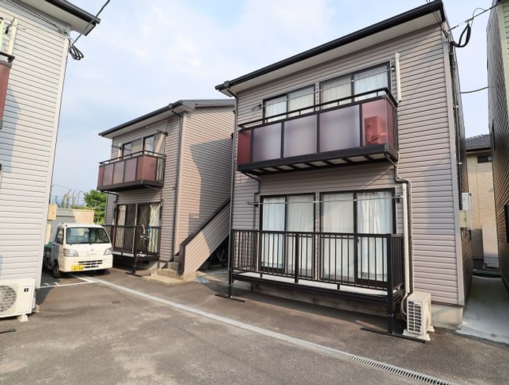 ハイツメイフラワーBの外観