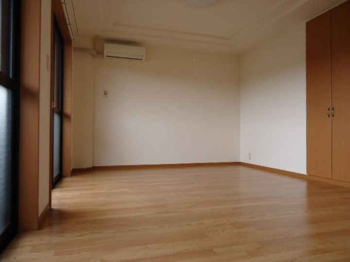 MAPLE TREEの居間
