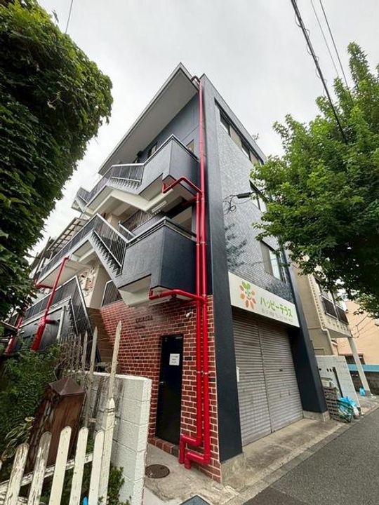 クオリアビルの外観