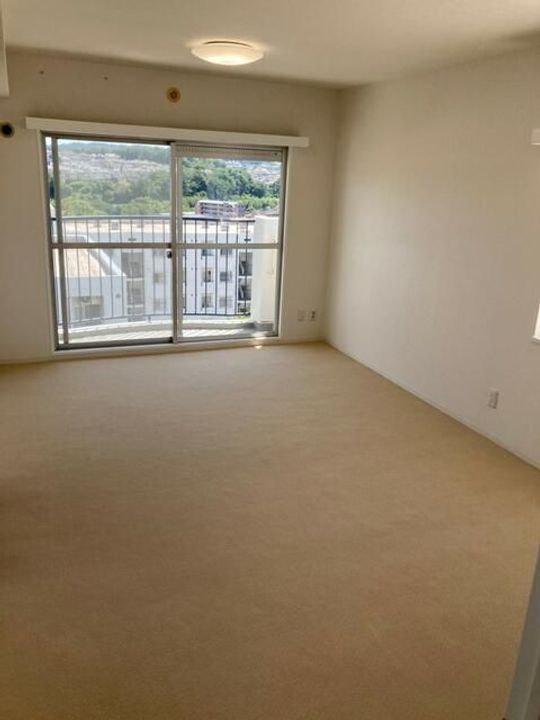 港南台プリンスハイツ四号館第1棟の居間