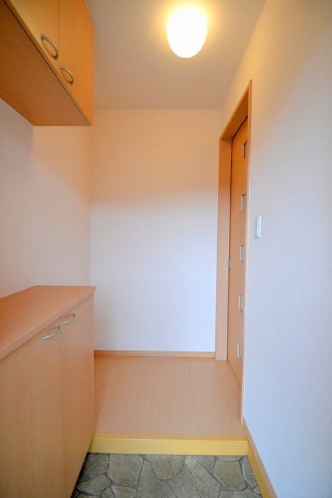 広島県広島市安芸区畑賀2(アパート)の賃貸物件の玄関