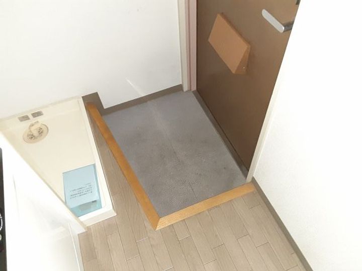 エスポワール元住吉の玄関