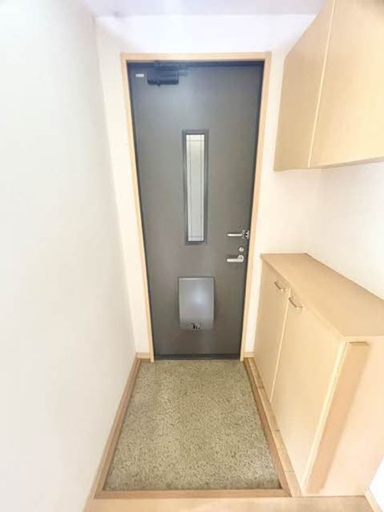 アン・シャーリー IIの玄関