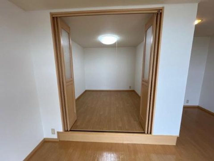 ルーエンビレッジ C棟の居間