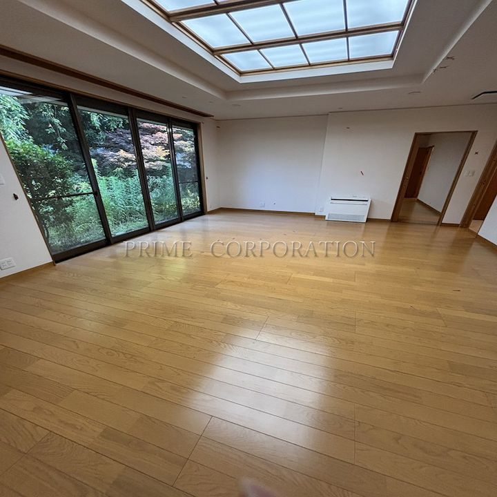 東京都品川区上大崎3(一戸建)の賃貸物件の居間