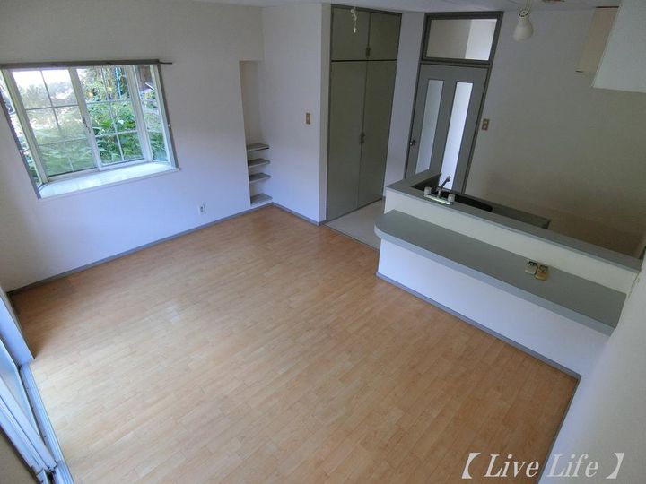 エレガンス岡の地図