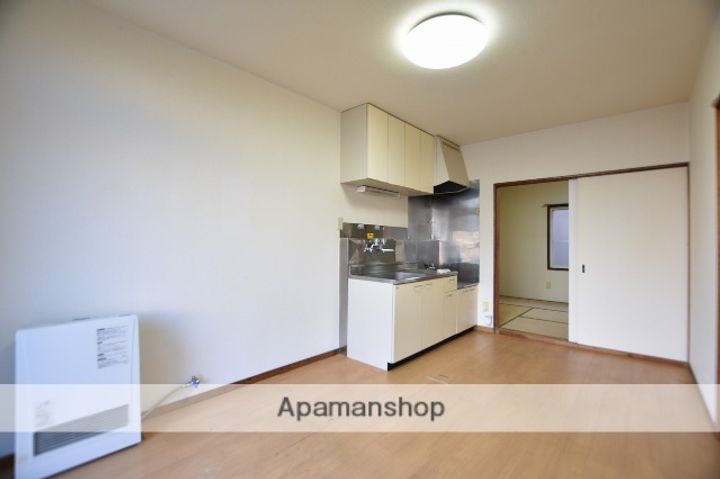 アークヒルズ富岡Iの居間