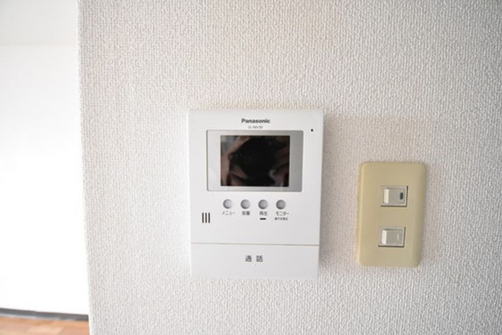 アルファ西古松の内装