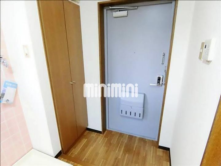 クレール小林の玄関