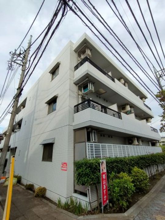 エクレール白糸台の外観