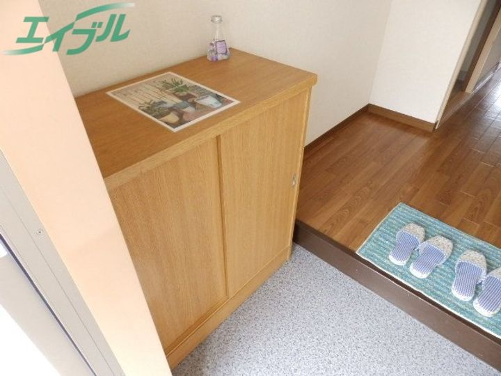 ルワン ジュールの玄関