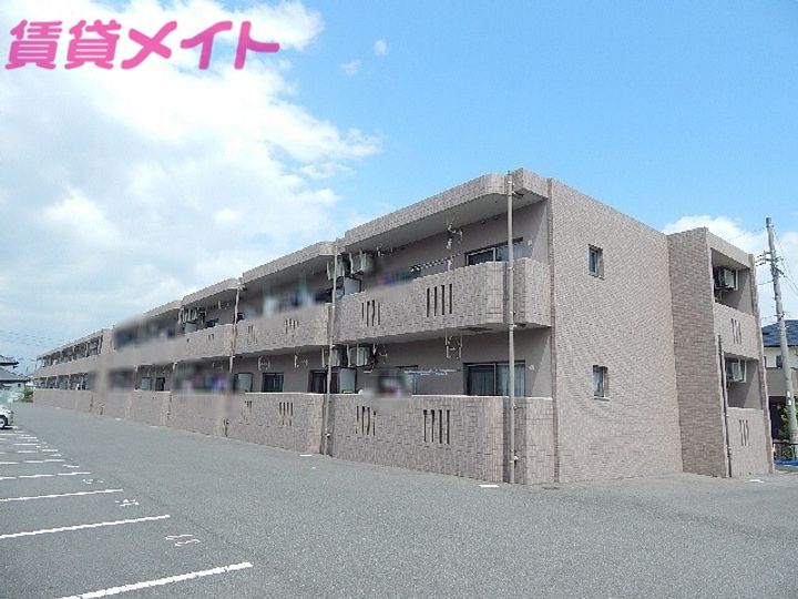 ルミエール栄の外観