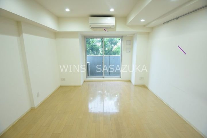 東京都世田谷区北沢5(マンション)の賃貸物件の居間