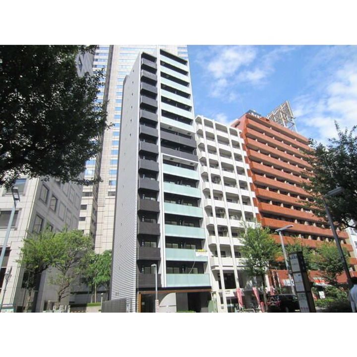 東京都新宿区西新宿3(マンション)の賃貸物件の外観