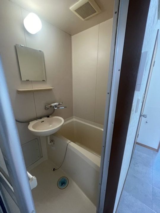 シュロス Aの風呂