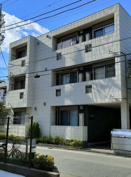 東京都練馬区春日町4(マンション)の賃貸物件の外観