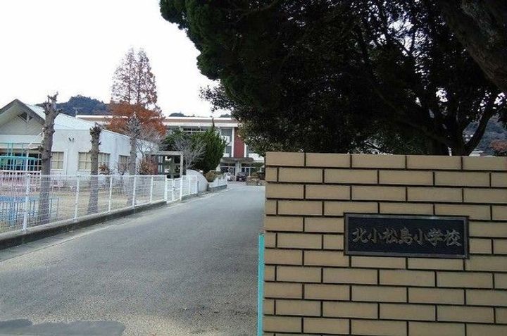 サンシャインT・Iの周辺