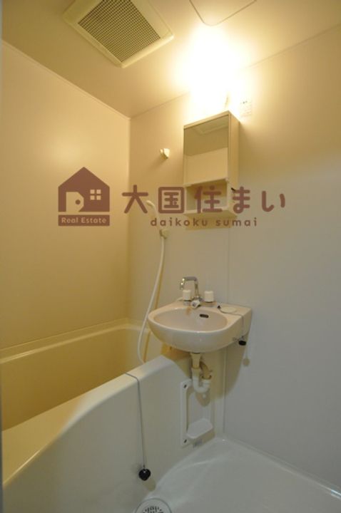 クレセントコート難波の風呂