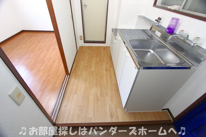 ウイングコートの内装