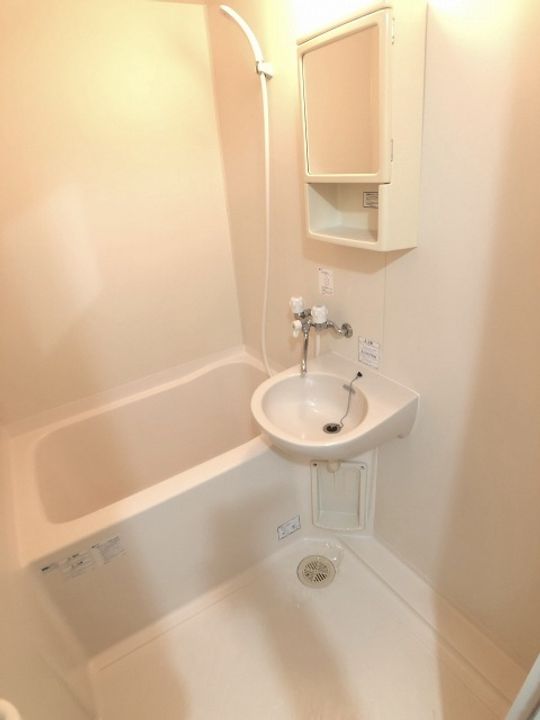 ガーデンハウス白百合の風呂