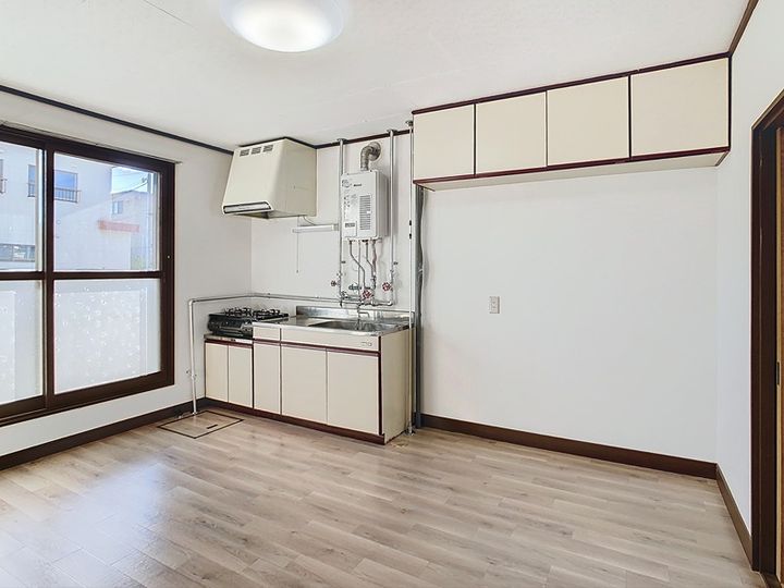 香登マンションの居間