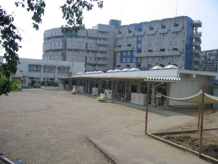 モントレーM Aの周辺