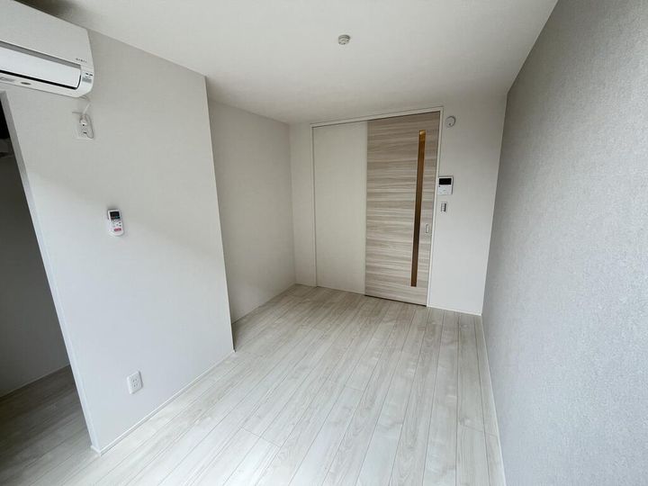 ライラックAの居間